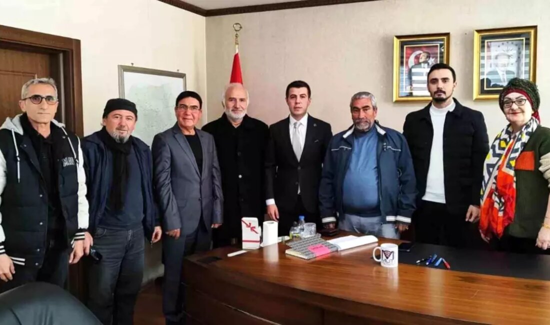 Mersin'in Mut ilçesine yeni atanan Kaymakam İsa Uğur, görevine başladı.