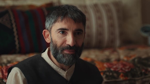 Mert Turak, Kızıl Goncalar ve Yeni Yapımcılık Deneyimiyle Gündemde