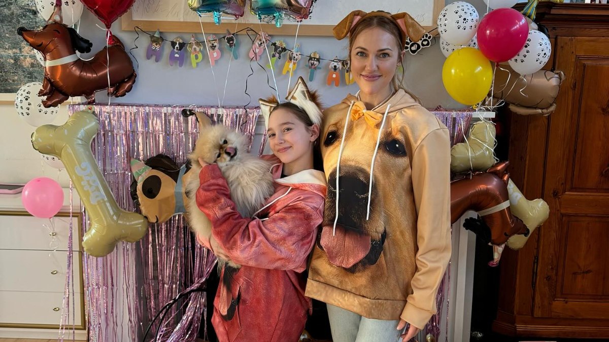 Meryem Uzerli ve kızı Lara'nın duygusal paylaşımlarını keşfedin. Anne-kız arasındaki