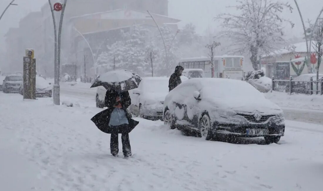 Meteoroloji'den yapılan açıklamaya nazaran, ülke genelinde hava sıcaklıkları 3 ila