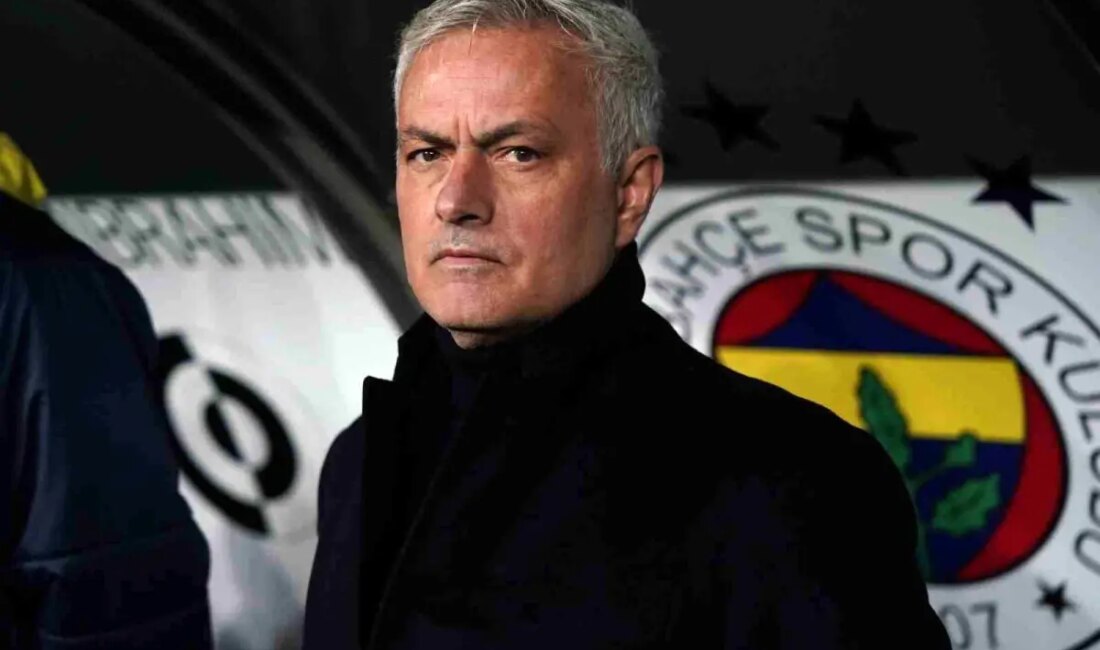 Fenerbahçe Teknik Yöneticisi Mourinho, 24 Şubat'taki Galatasaray derbisinde galibiyet peşinde.