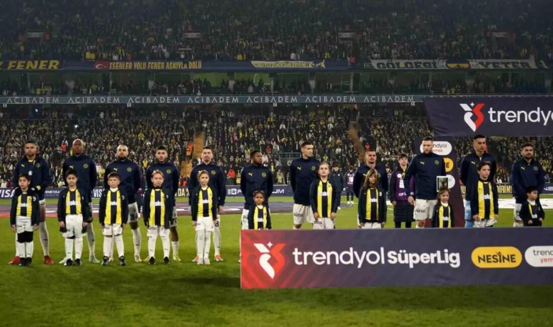 Fenerbahçe, Kasımpaşa maçına Anderlecht 11'inden 5 değişiklikle çıkarken takımda değerli