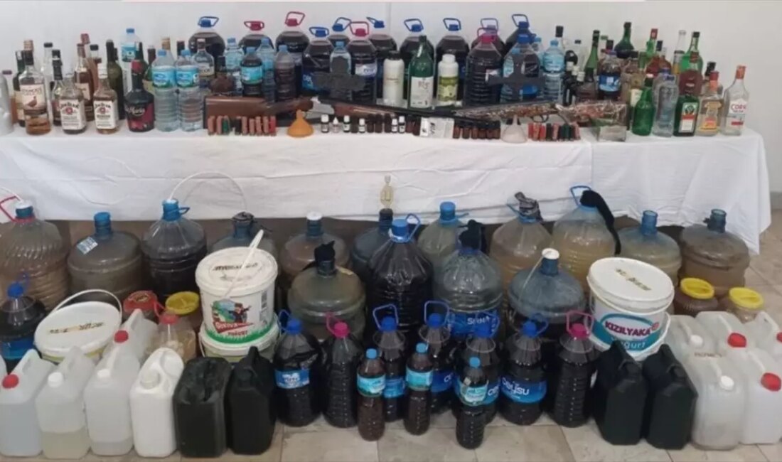 Muğla'da düzenlenen sahte içki ve kaçakçılık operasyonunda, güvenlik güçleri önemli