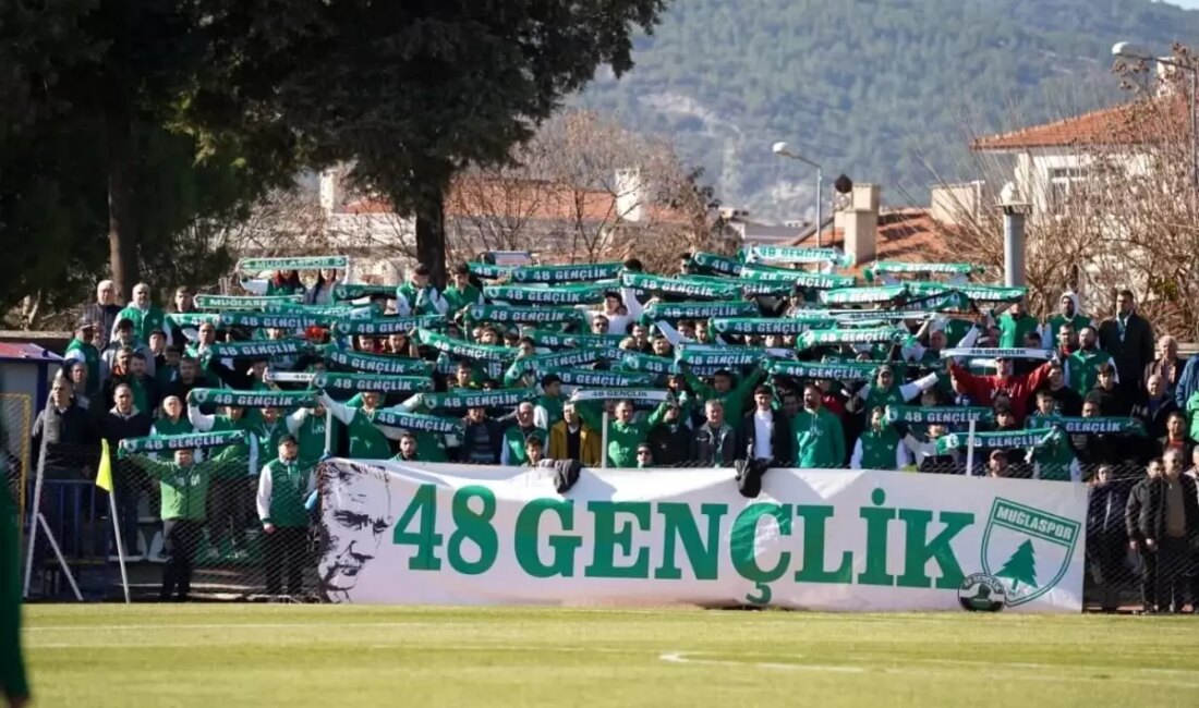 Muğlaspor, Etimeskut Belediyespor ile zorlu bir maça çıkıyor. Takımların performansları