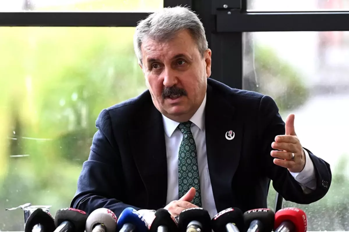 Büyük Birlik Partisi Genel Lideri Mustafa Destici, HÜDA PAR'ın Diyarbakır'da