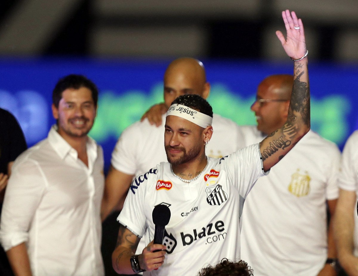Neymar, Santos'a Geri Döndü