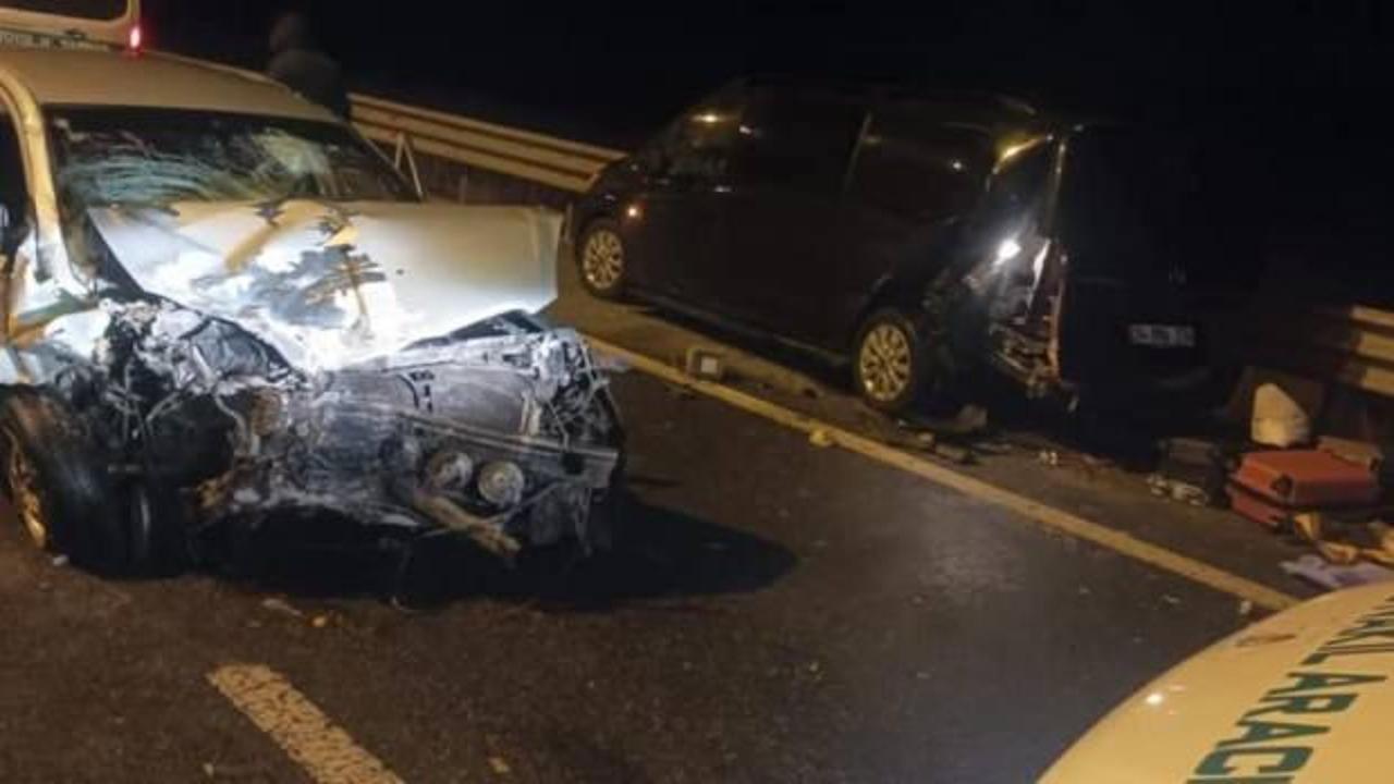 Niğde-Ankara Otoyolu'nda meydana gelen feci kazada 2 kişi hayatını kaybetti,