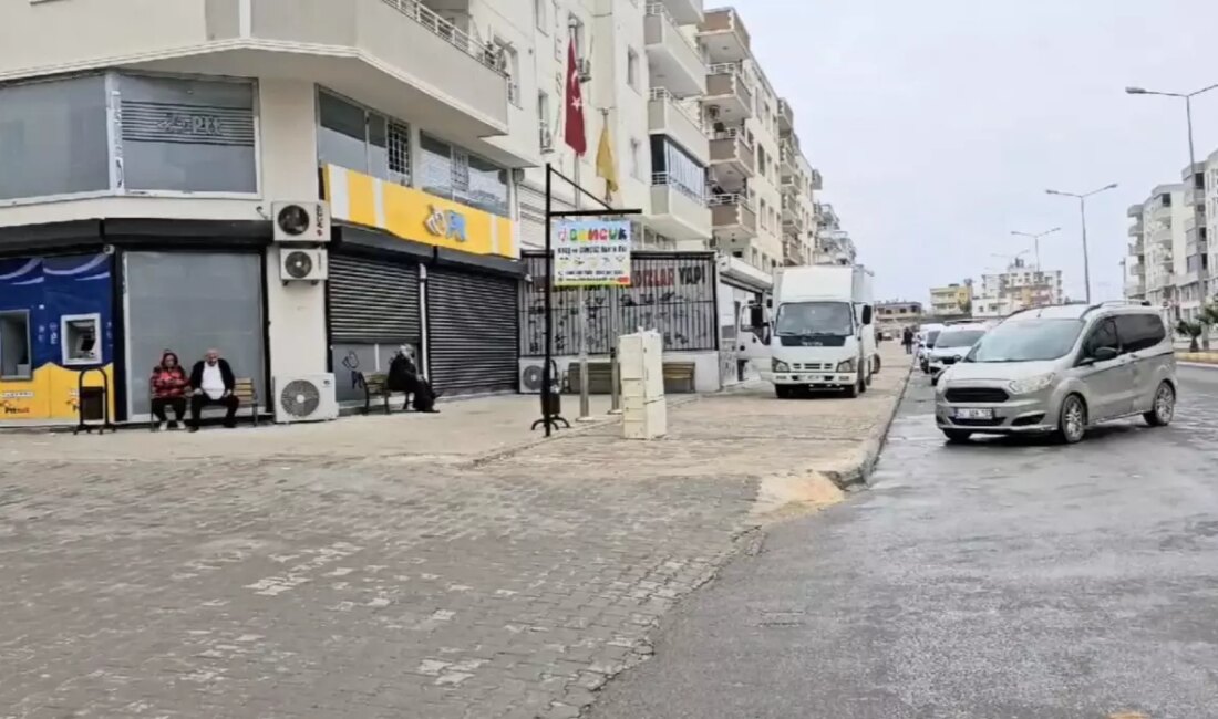 Nusaybin'de PTT şubesine gerçekleştirilen silahlı saldırıda bir kişi yaralandı. Olayın