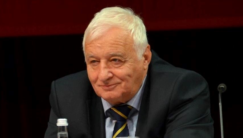 Ogün Altıparmak, Fenerbahçe'nin efsanevi gol kralı ve teknik direktörü olarak