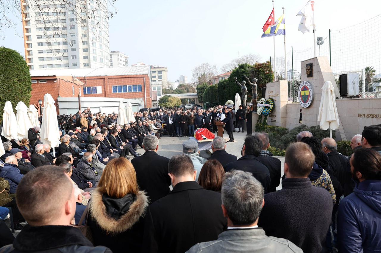 Ogün Altıparmak Son Yolculuğuna Uğurlandı