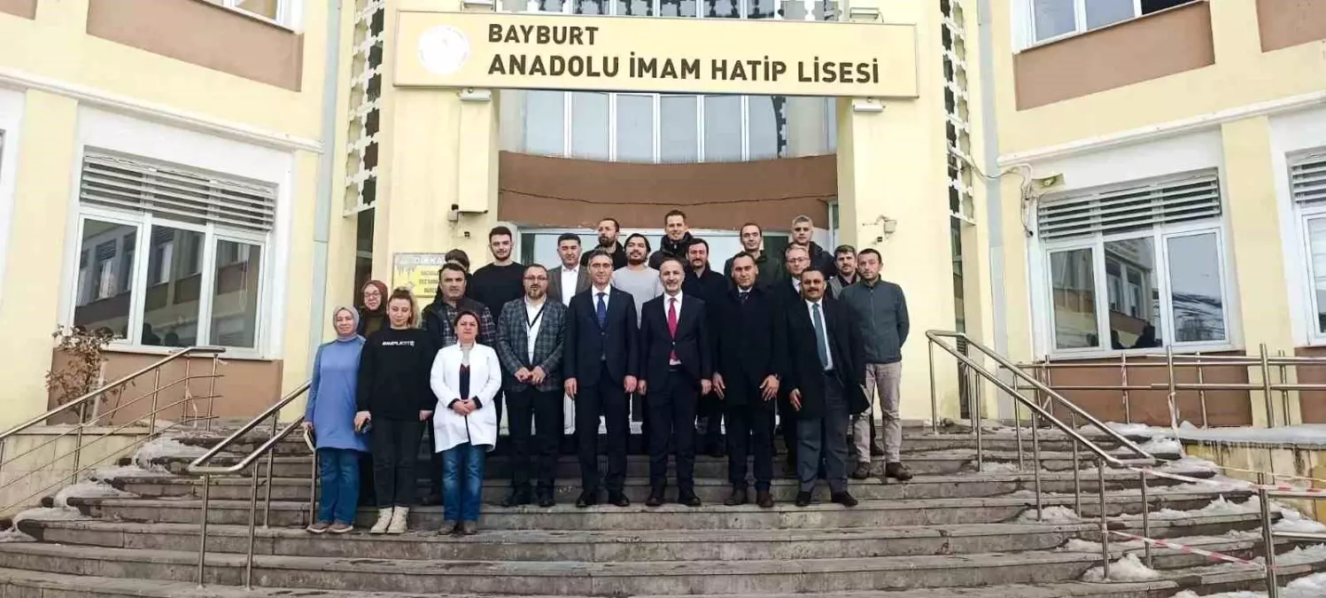 Din Öğretimi Genel Müdür Yardımcısı Özkan, Bayburt İmam Hatip Lisesinde