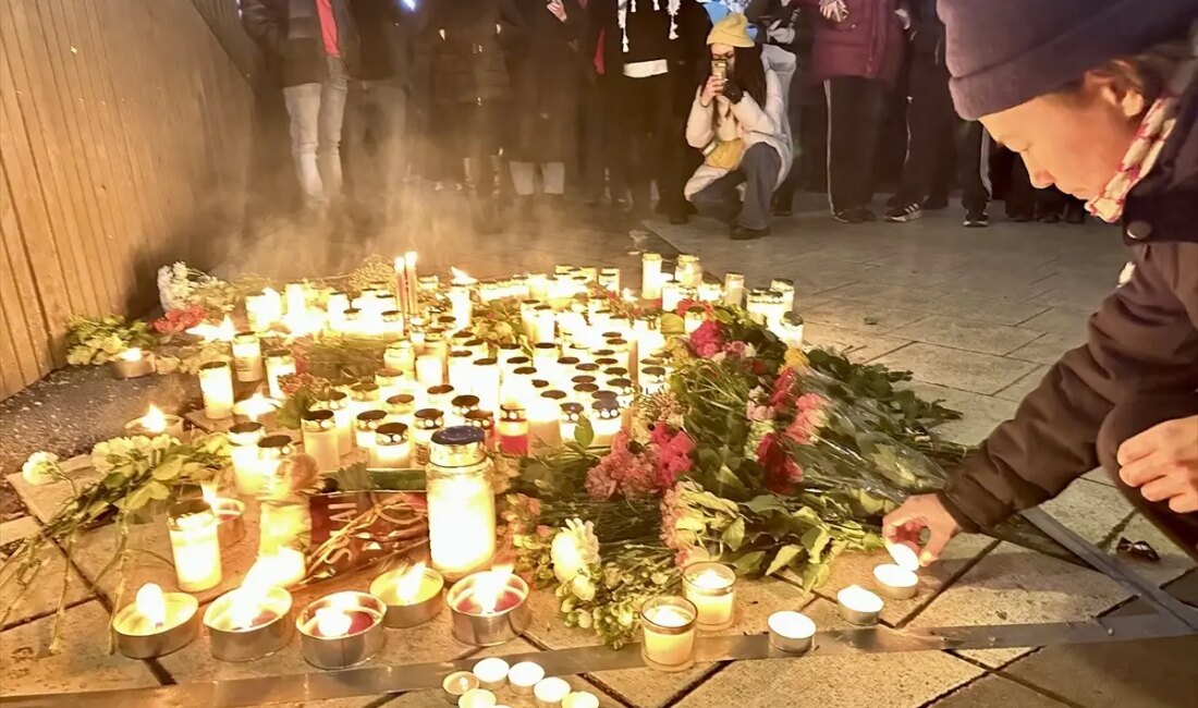 Örebro'da gerçekleşen okul saldırısına karşı düzenlenen protesto, güvenli eğitim ortamları
