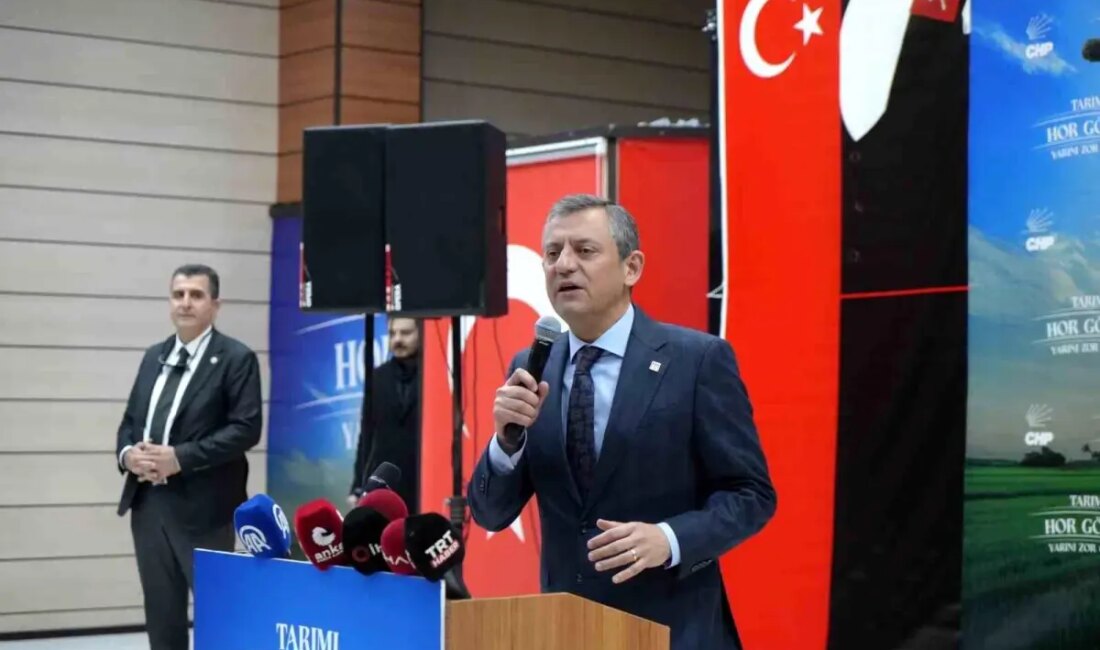 CHP Genel Başkanı Özgür Özel, Erzincan'da yaptığı konuşmada çiftçilere dayanak