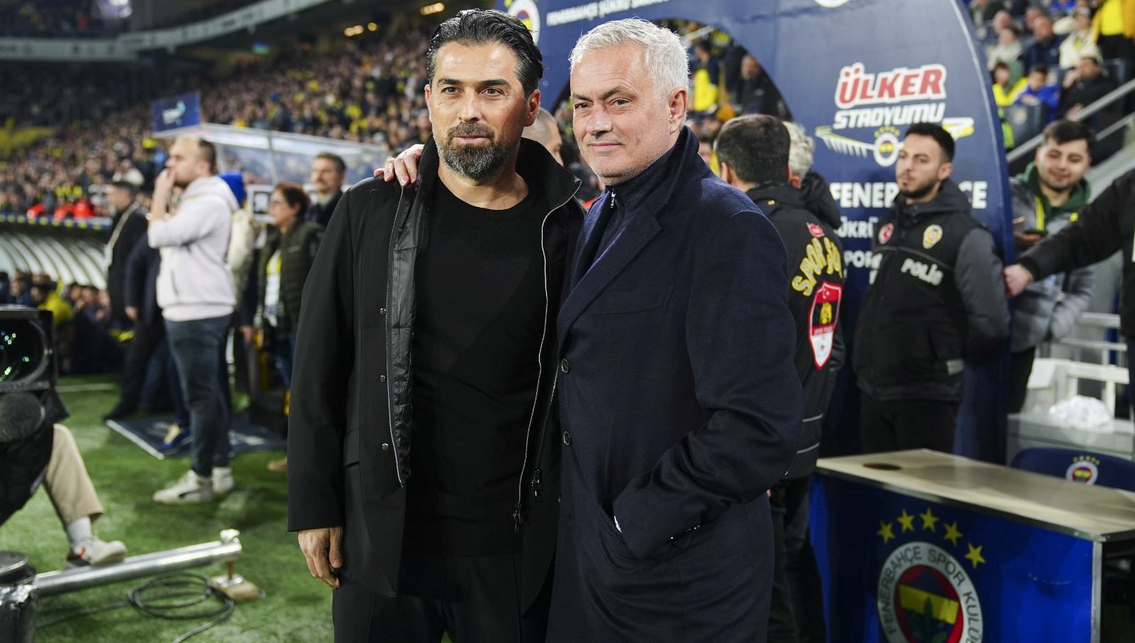 Palut, Fenerbahçe maçı sonrası basın toplantısında önemli açıklamalarda bulundu. Takımın