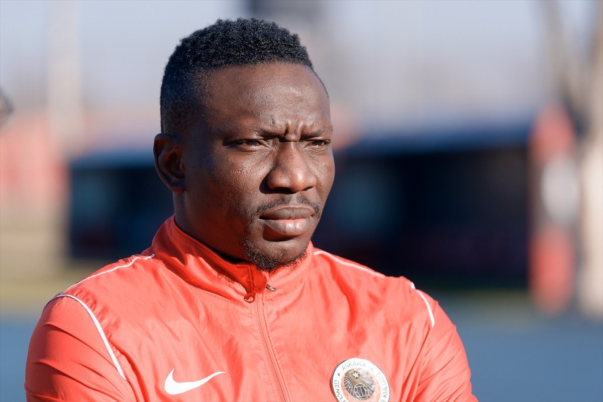 Peter Etebo'dan Victor Osimhen'e Övgüler