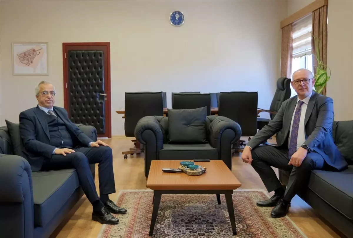 Pınarhisar'da yeni sağlık tesislerinin inşaatı hızla devam ediyor. Ayrıca Kırklareli