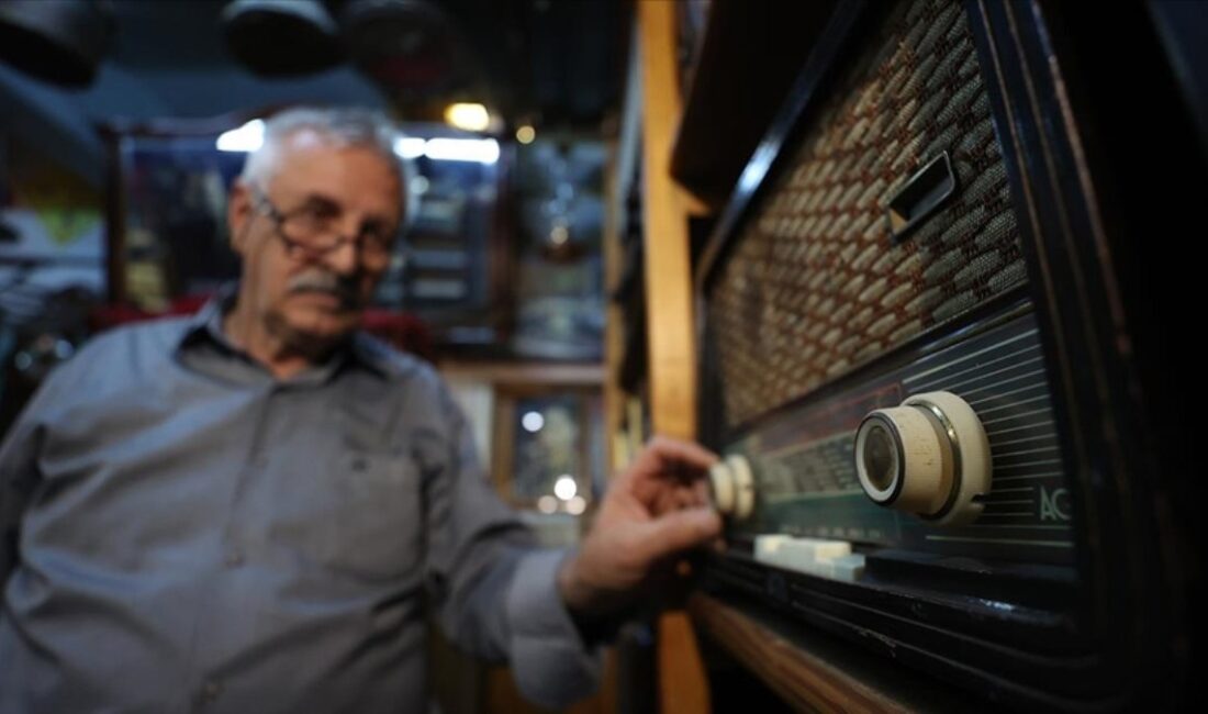 Radyo: Tarihi, Gelişimi ve Türkiye'deki Önemi başlıklı içeriğimizle, radyonun evrimine,
