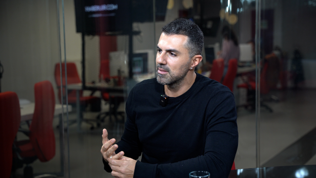 Raşit Bağzıbağlı'nın Moda Yolculuğu