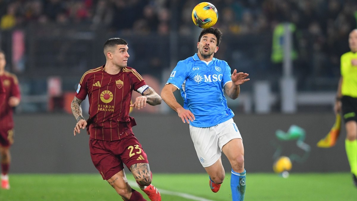 Roma ve Napoli, nefes kesen bir karşılaşmada berabere kalarak futbolseverlere