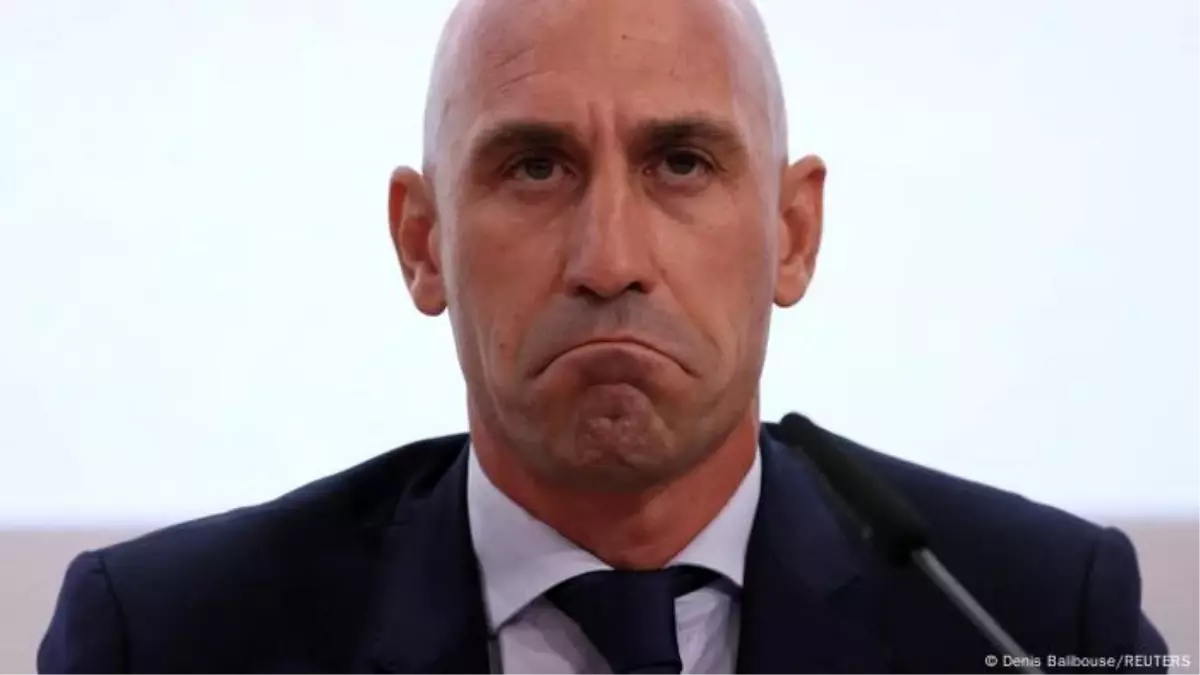 İspanya Futbol Federasyonu eski başkanı Rubiales, Hermoso'ya zorla öpme nedeniyle