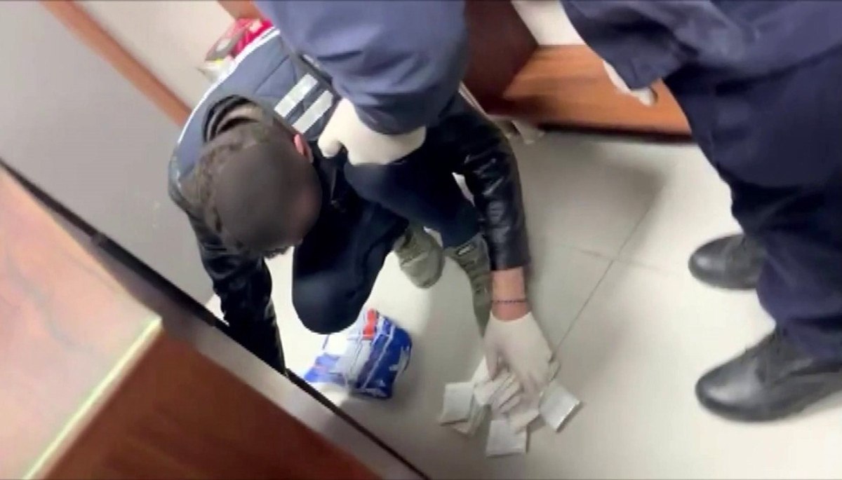 Sakarya'da Kaçak Sigara Operasyonu: İki Şüpheli Yakalandı