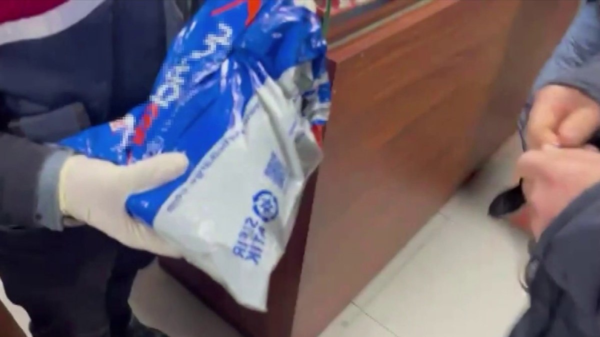 Sakarya'da gerçekleştirilen kaçak sigara operasyonunda, iki şüpheli yakalandı. Operasyona ilişkin