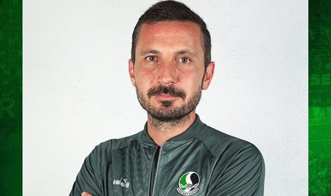 Sakaryaspor, yeni teknik direktörü İlker Püren ile yeni bir döneme