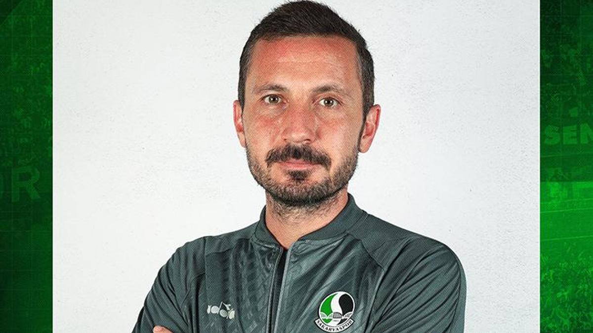 Sakaryaspor, yeni teknik direktörü İlker Püren ile yeni bir döneme