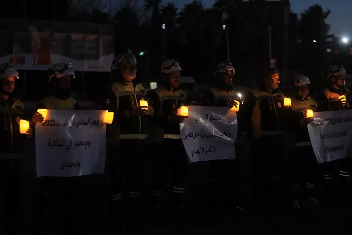 Suriye, Şam'da 6 Şubat 2023 depremlerinde hayatını kaybedenler için anma