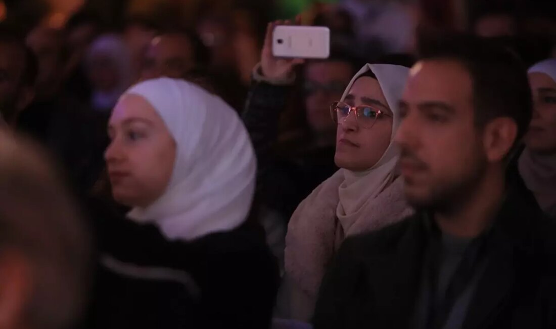 Şam'da düzenlenen Suriyeli Bilişim Mühendisleri Konferansı, teknoloji ve inovasyon alanında