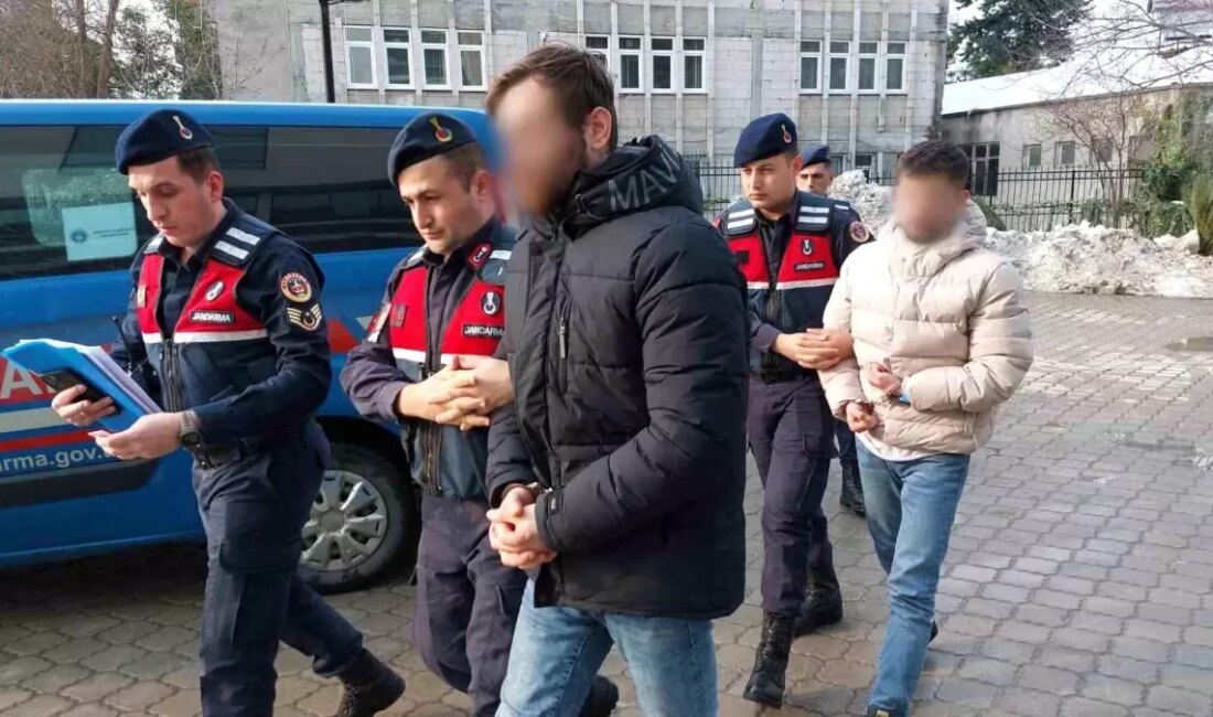 Samsun'da 23 yaşındaki ikiz kardeşler, 170 bin 755 uyuşturucu hapla