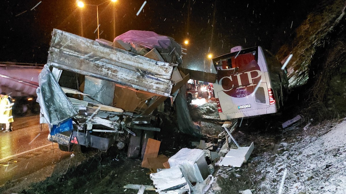Samsun'da meydana gelen korkunç trafik kazasında 1 kişi hayatını kaybetti,