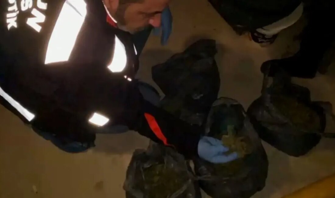 Samsun'da gerçekleştirilen uyuşturucu ve mühimmat operasyonunda 3,5 kilo esrar ele