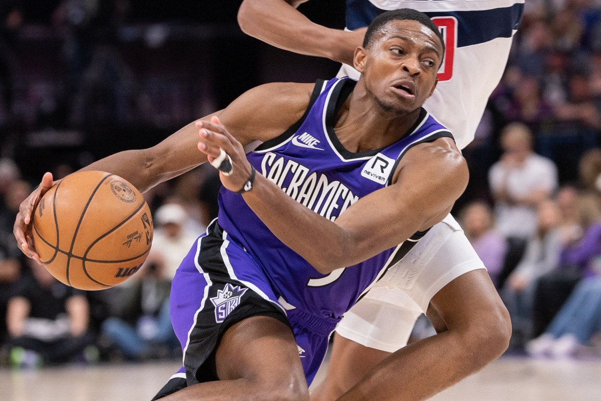 San Antonio Spurs De'Aaron Fox'u Kadrosuna Kattı