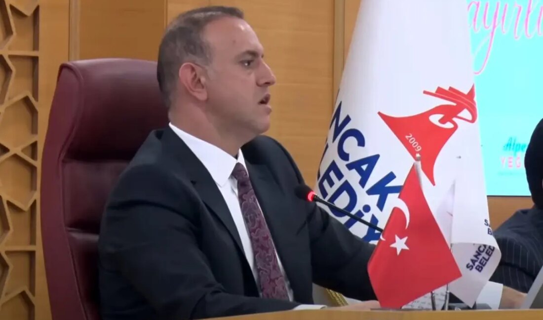Sancaktepe Belediye Başkanlığı tartışmalarında Alper Yeğin ve İsmail Erdem'in çatışması