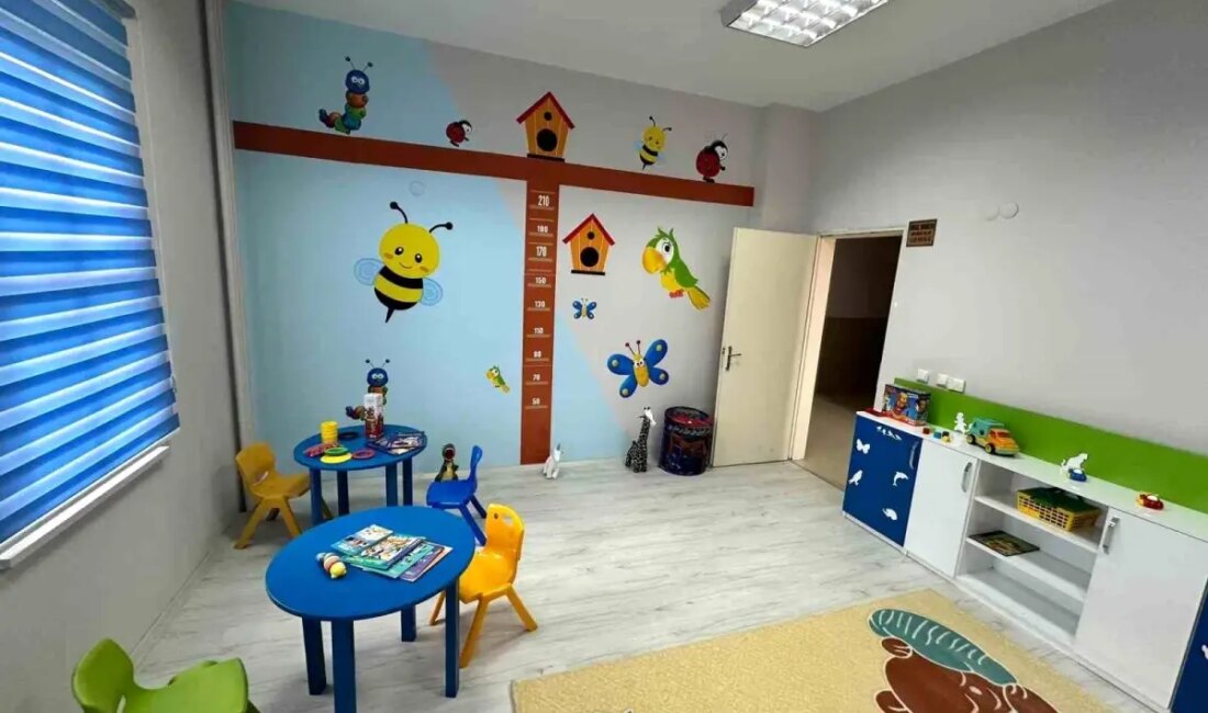 Sandıklı Adliyesi'nde çocukların güvenli ve huzurlu bir ortamda görüşmelerini sağlamak
