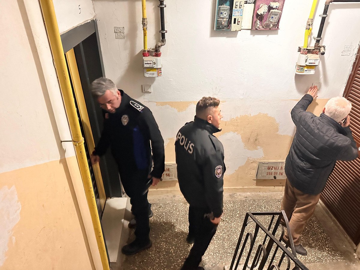 Şanlıurfa'da Saray Apartmanı Boşaltıldı: Kolonlardan Gelen Sesler Korkuttu