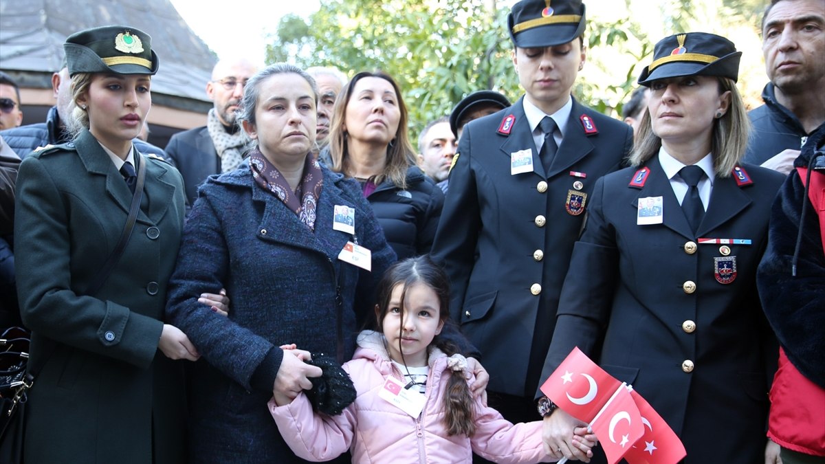 Şehit Piyade Komando Binbaşı Murat Kemal Yetişen'in cenaze töreni, kahramanlığını