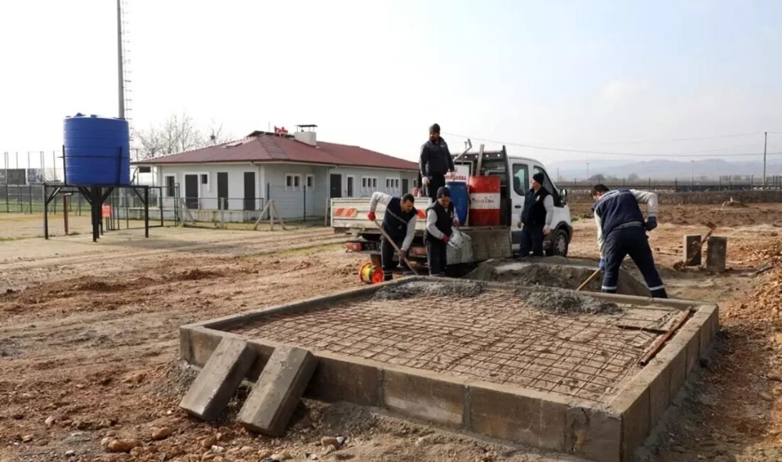 Şehzadeler Belediyesi, Aşağıçobanisa Mahallesi'nde çiftçilerin suya erişimini kolaylaştırmak için ziraî