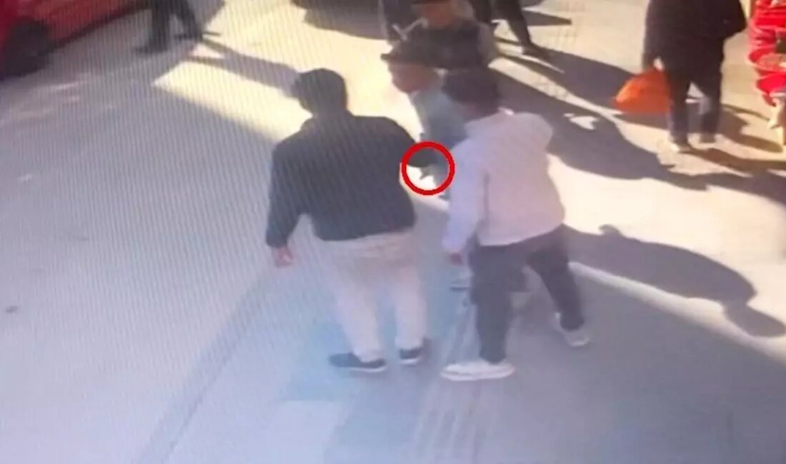 Antalya'nın Serik ilçesinde, çakmak istemesi sonrası çıkan tartışmada bir kişi
