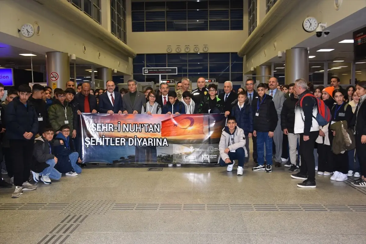 Şırnak'tan Çanakkale'ye uğurlanan 172 başarılı öğrenci, gelecek hayallerine adım atıyor.