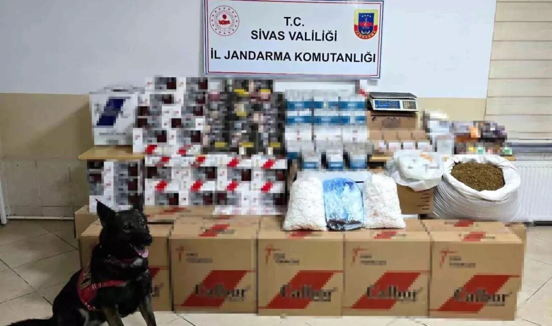Jandarma, Sivas'ta kaçakçılığa yönelik operasyonda çok sayıda silah ve tütün