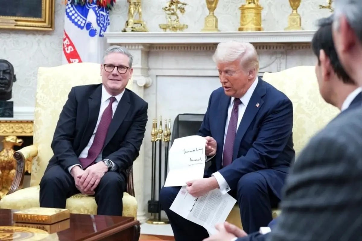 İngiltere Başbakanı Starmer ve ABD Başkanı Trump, ticaret ve Rusya-Ukrayna
