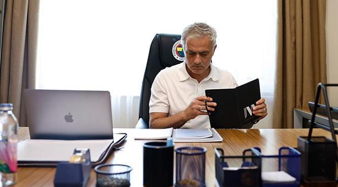 Süper Lig'de Transfer Gelişmeleri: Beşiktaş, Fenerbahçe, Galatasaray ve Trabzonspor'un Hamleleri