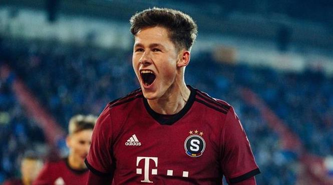 Süper Lig'de Transfer Gelişmeleri: Galatasaray, Beşiktaş ve Fenerbahçe'nin Hedefleri