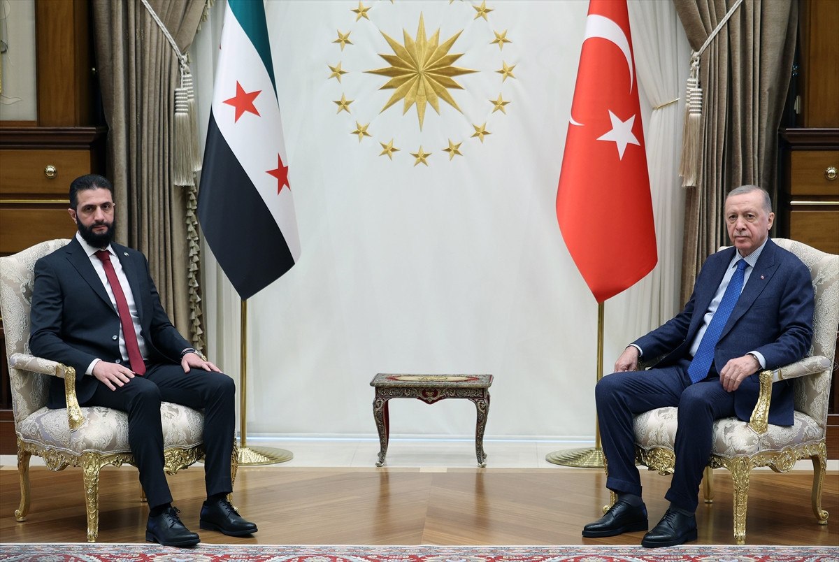 Suriye Cumhurbaşkanı Ahmed Şara'nın Türkiye Ziyareti Medyada Geniş Yankı Buldu