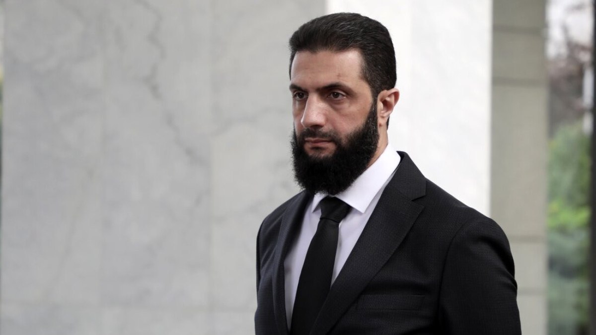 Suriye'de Ahmed Şara'nın Cumhurbaşkanı olarak atanması, ülkenin siyasi geleceğinde yeni