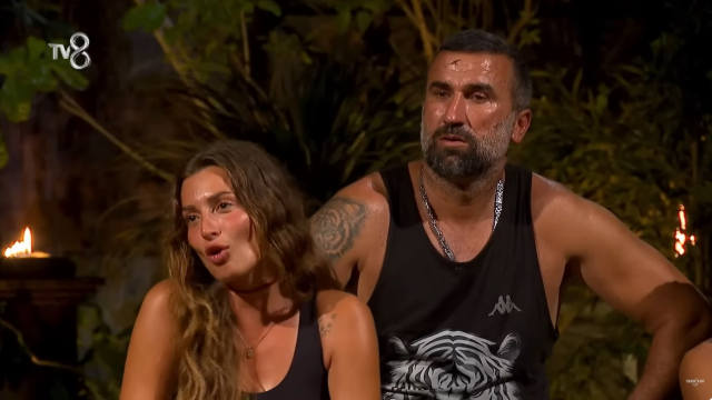 Survivor'da Hikmet'in Yiyecekleri Gömmesi ve Acun Ilıcalı'nın Açıklamaları