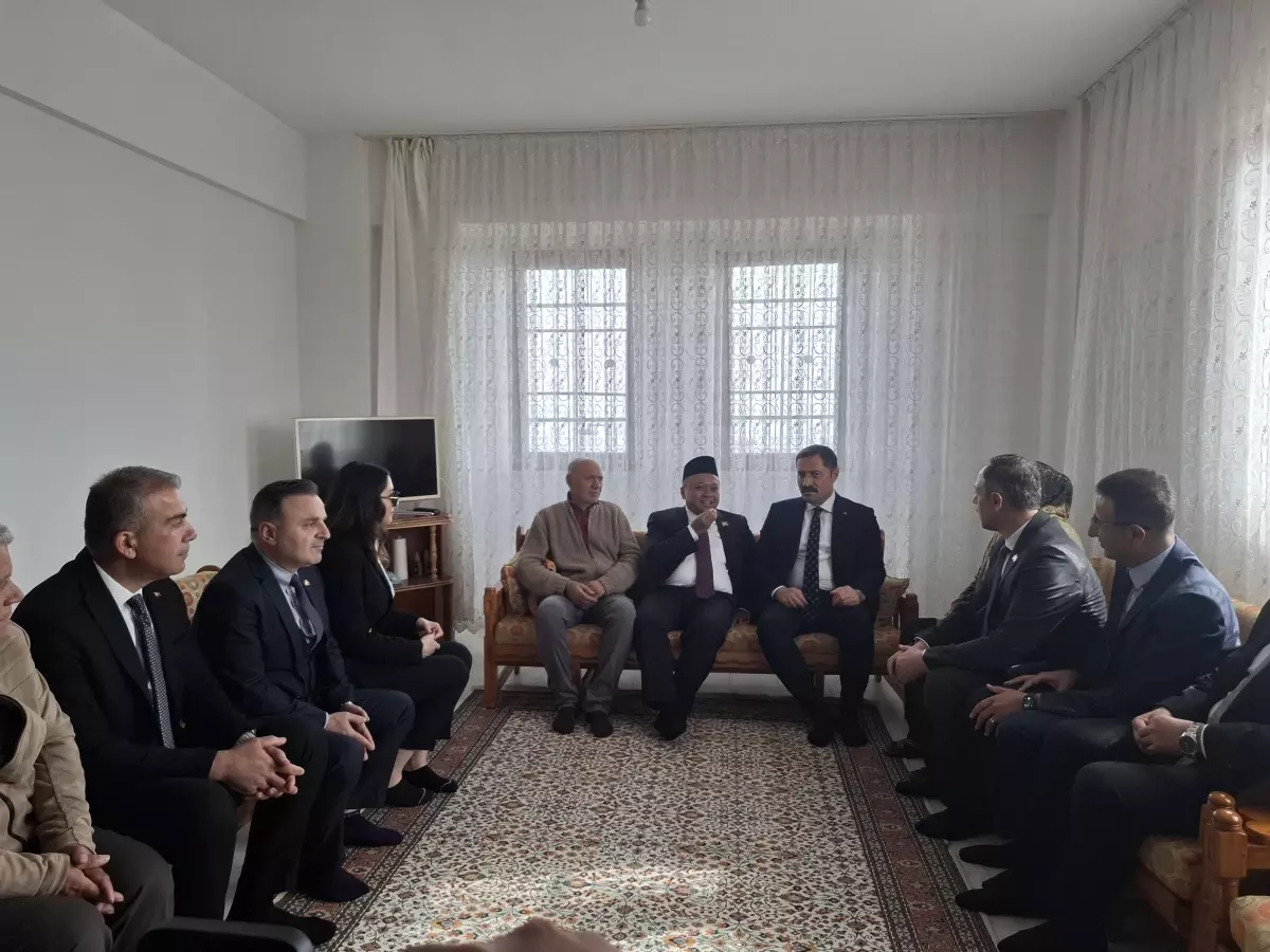 Taşoluk Endonezya Köyü Açılış Töreni'nde, kültürel zenginliklerin paylaşımı ve dostluğun