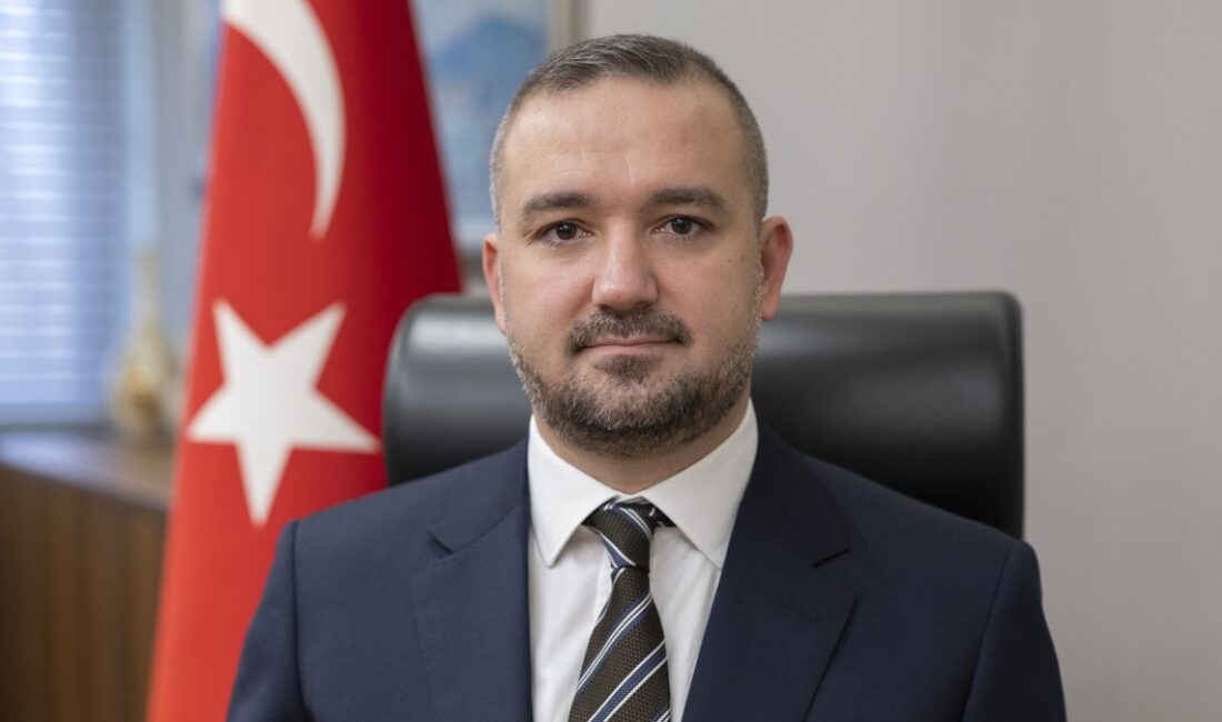 TCMB Başkanı Fatih Karahan, Denizli'de iş dünyasıyla bir araya gelerek
